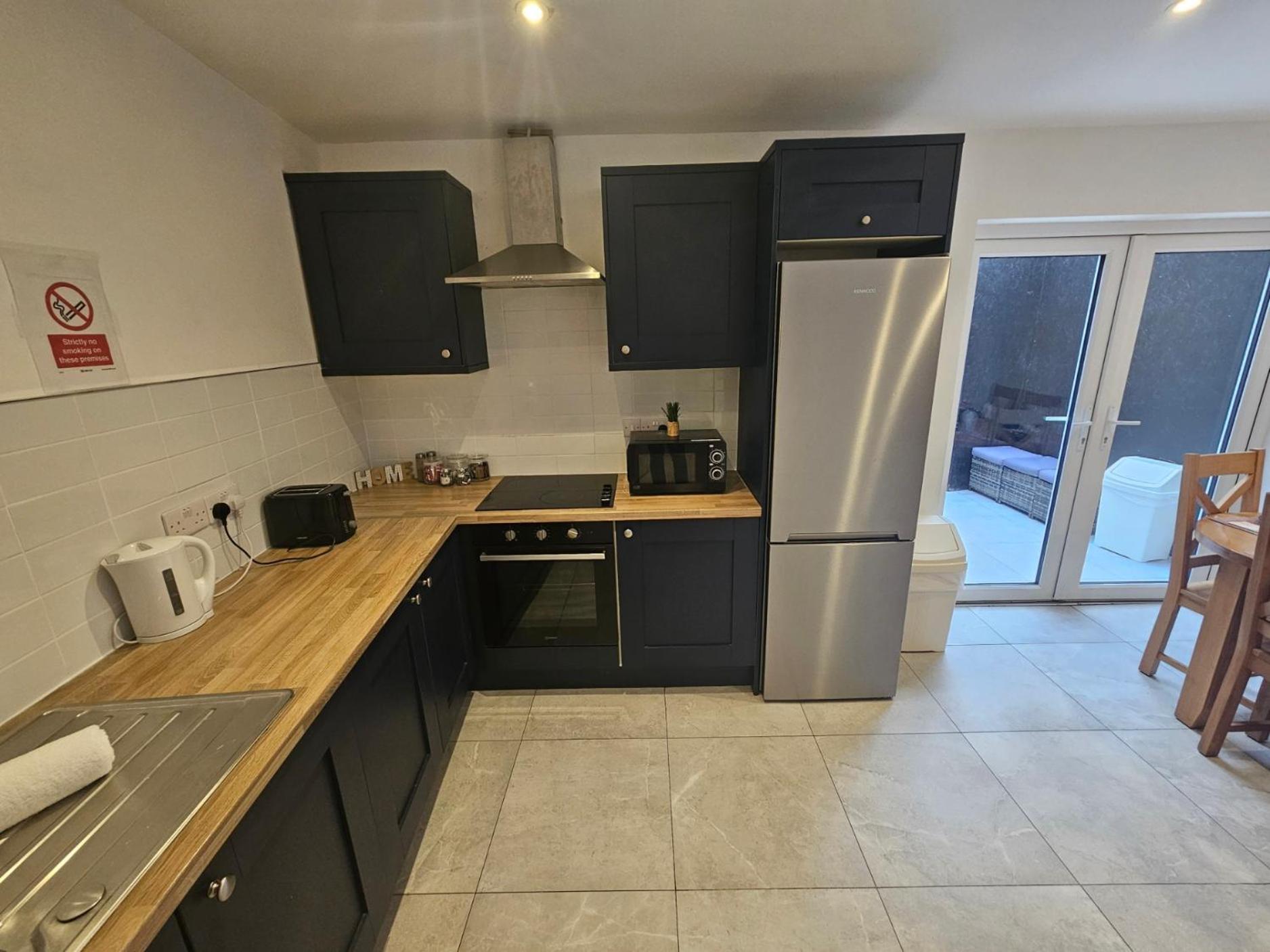 3 Eyre Square Lane Apartment กัลเวย์ ภายนอก รูปภาพ